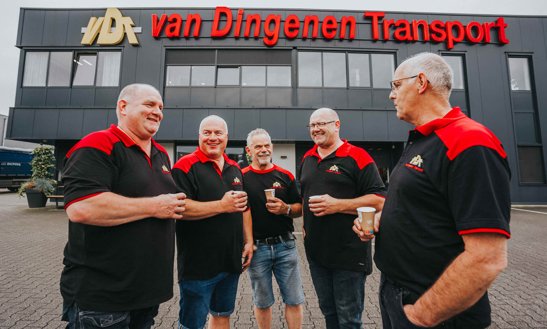 Oprichter Jan Van Dingenen Transport bij vrachtwagen